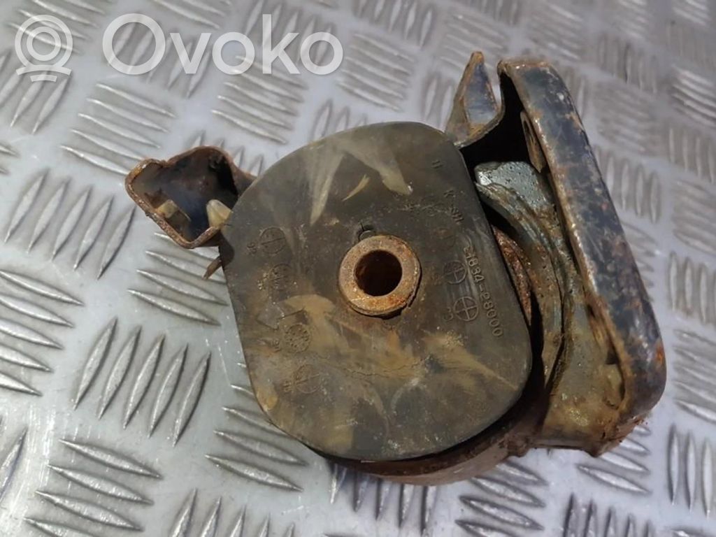 Hyundai Coupe Engine mount bracket 