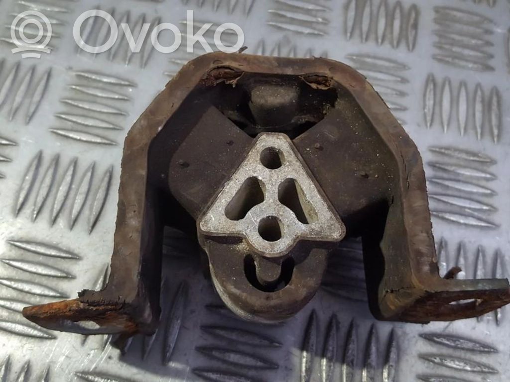 Engine mount bracket   90372699,90372699