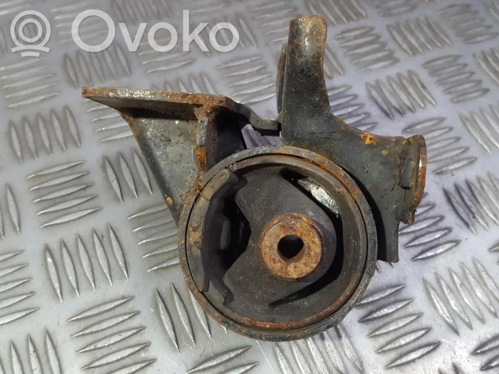 Toyota Avensis T220 Wspornik / Mocowanie silnika