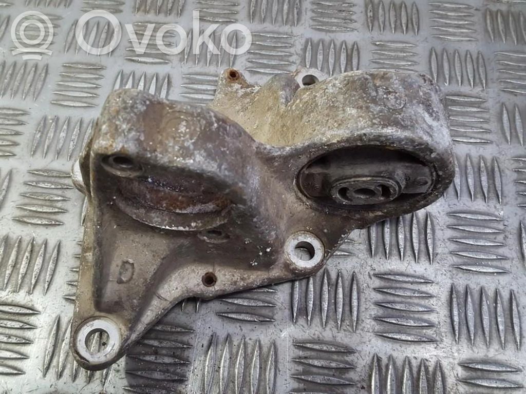 Peugeot 406 Supporto di montaggio del motore