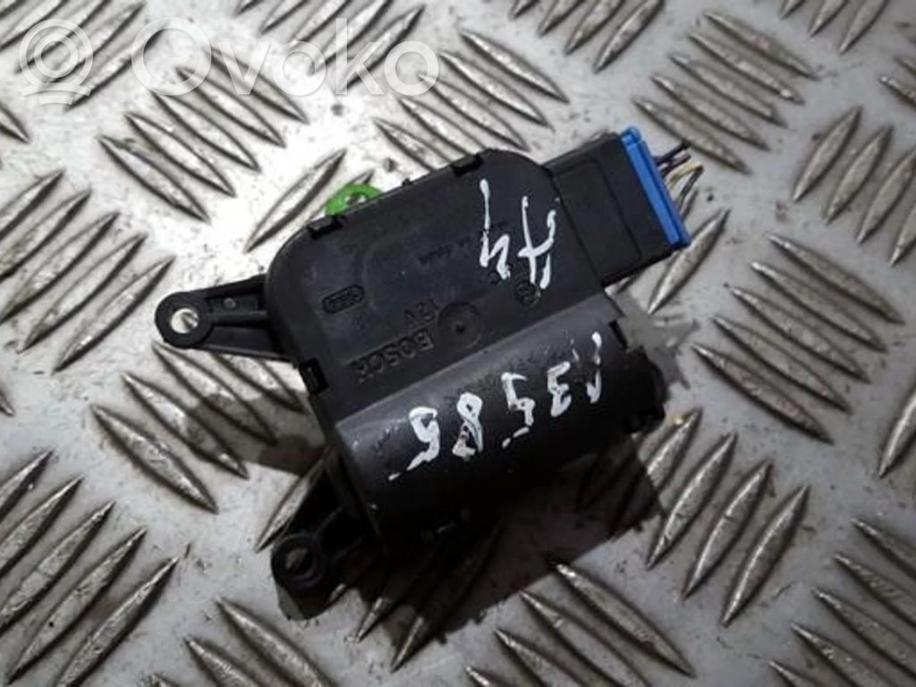 Audi A4 S4 B6 8E 8H Motorino attuatore aria