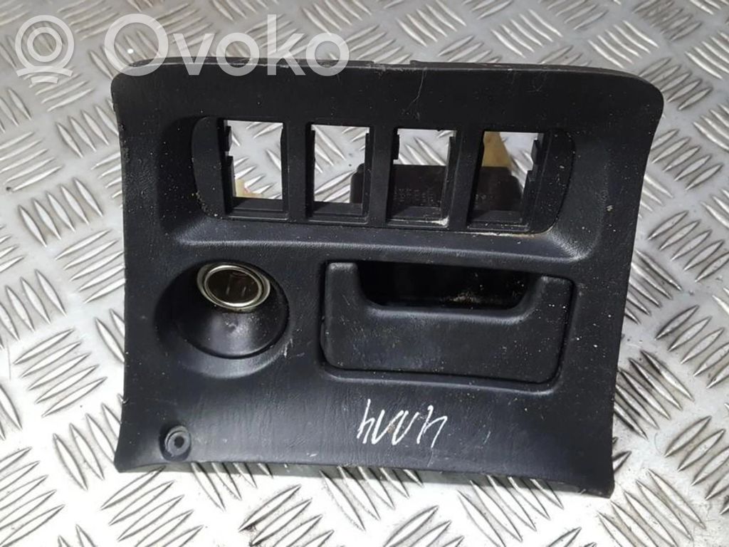 Toyota RAV 4 (XA20) Altra parte interiore 