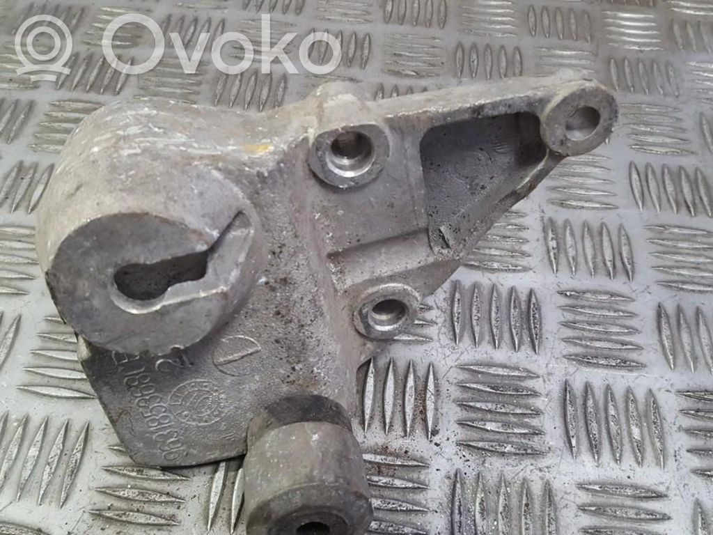Citroen C5 Engine mounting bracket 