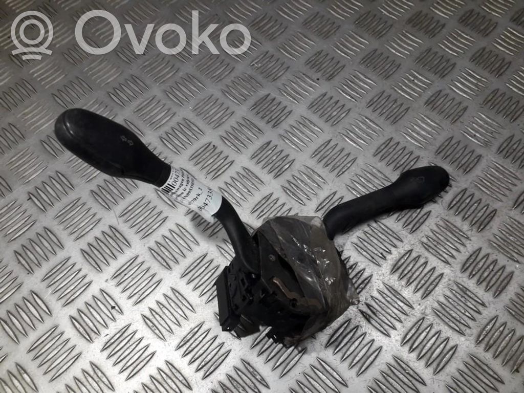 Volkswagen Polo III 6N 6N2 6NF Leva/interruttore dell’indicatore di direzione e tergicristallo