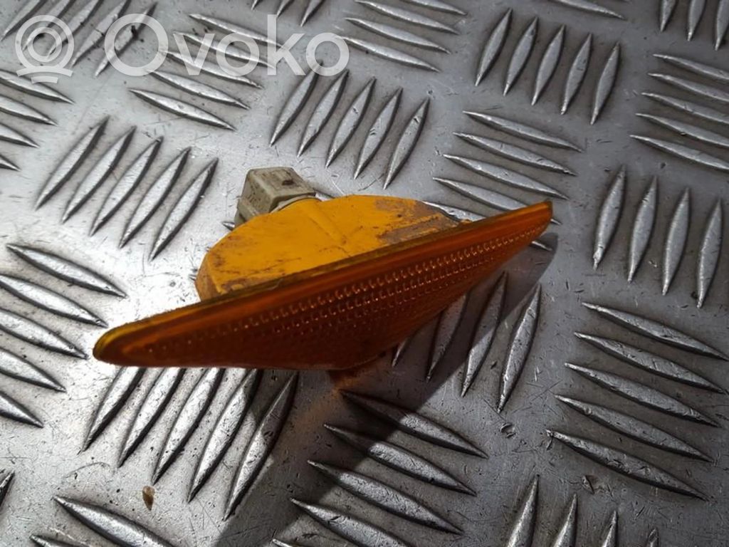 Ford Focus Kierunkowskaz błotnika przedniego 
