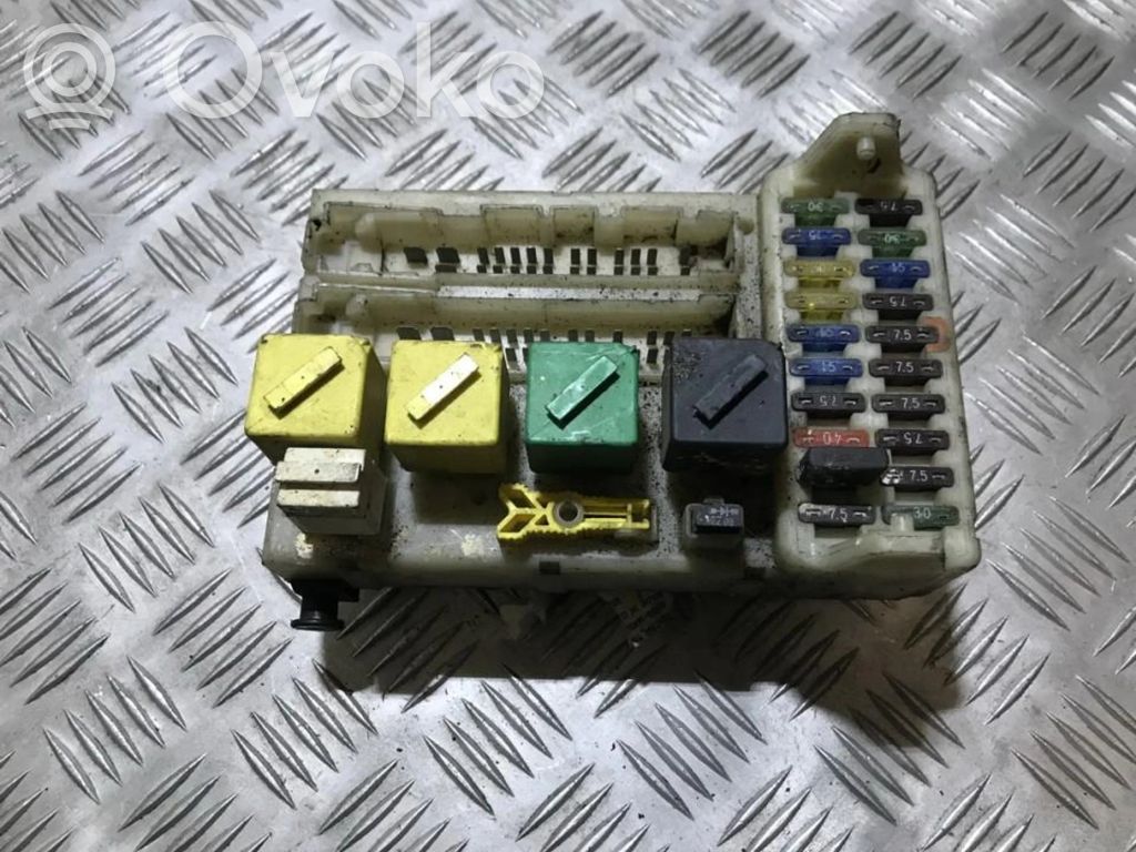 Ford Mondeo MK I Set scatola dei fusibili 