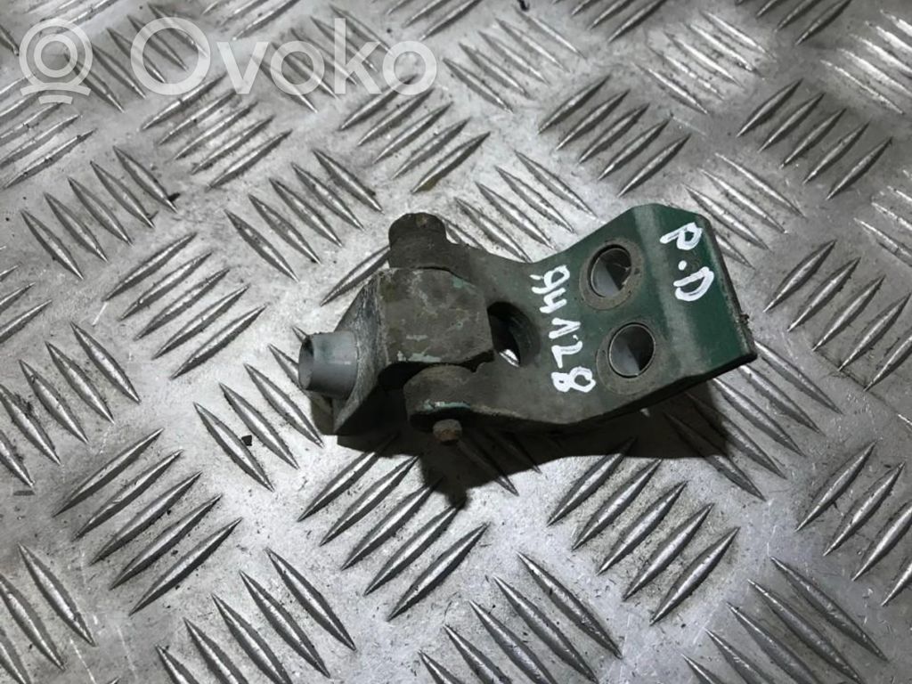 Peugeot 206 Etuoven yläsarana