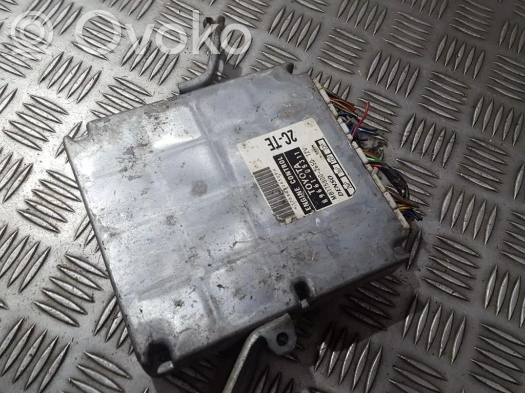 Toyota Avensis T220 Sterownik / Moduł ECU 