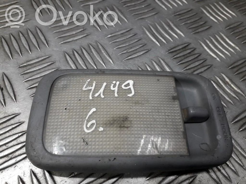 Toyota RAV 4 (XA20) Lampka podsufitki tylna 