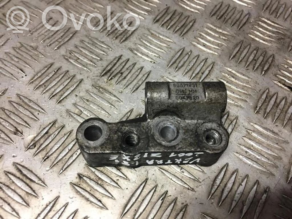 Opel Vectra B Engine mounting bracket 