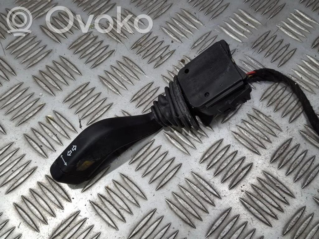 Suuntavilkun vipu   90560990,90560991,13142073,90560990,90560991