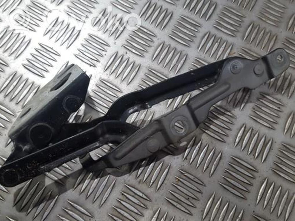 Audi A4 S4 B5 8D Tailgate/trunk/boot hinge 