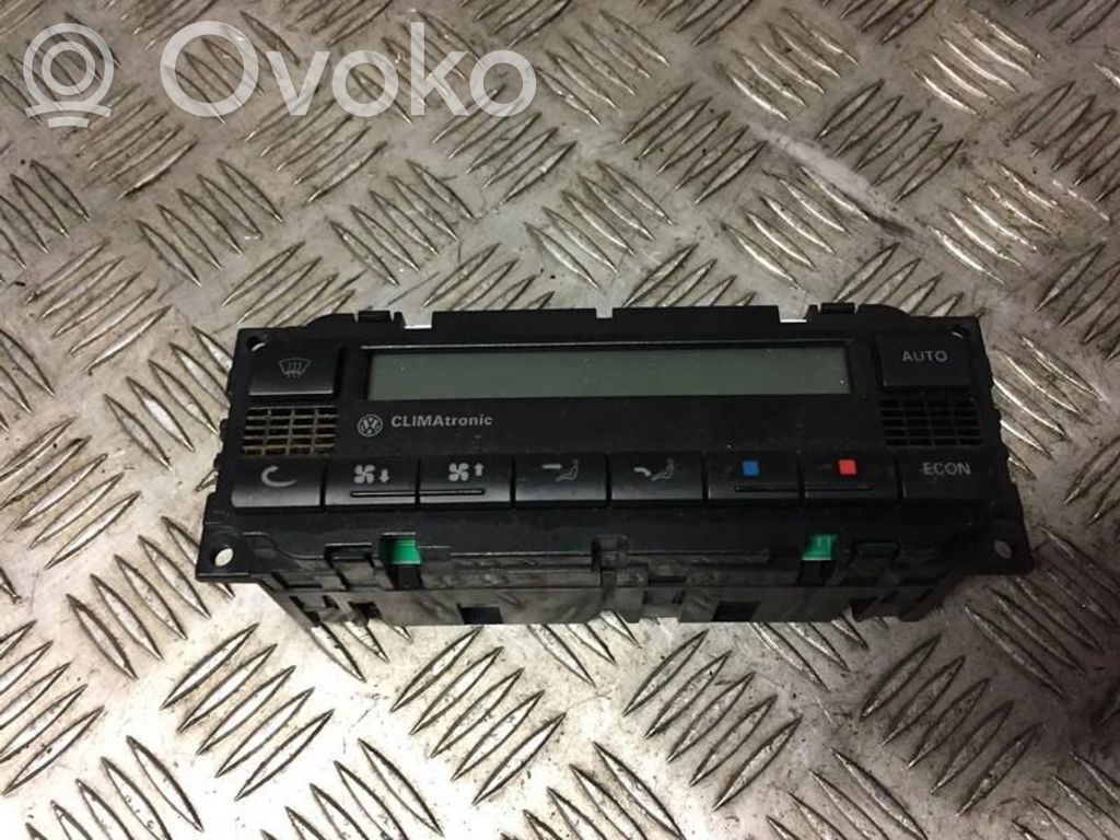 Volkswagen PASSAT B5 Unitate control climatizare 