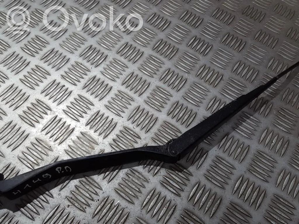 Toyota RAV 4 (XA20) Wischerarm vorne 