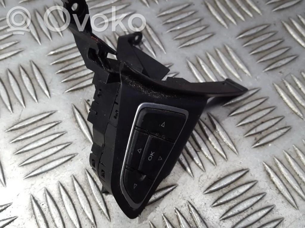 Boutons / interrupteurs volant   F1ET14K147BB,F1ET14K147BB,F1ET14K147BB,F1ET14K147BB