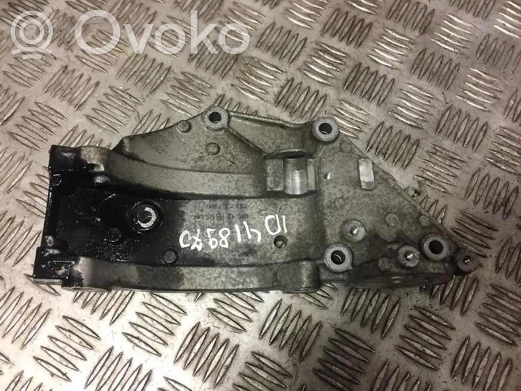 Peugeot 407 Supporto di montaggio del motore (usato)