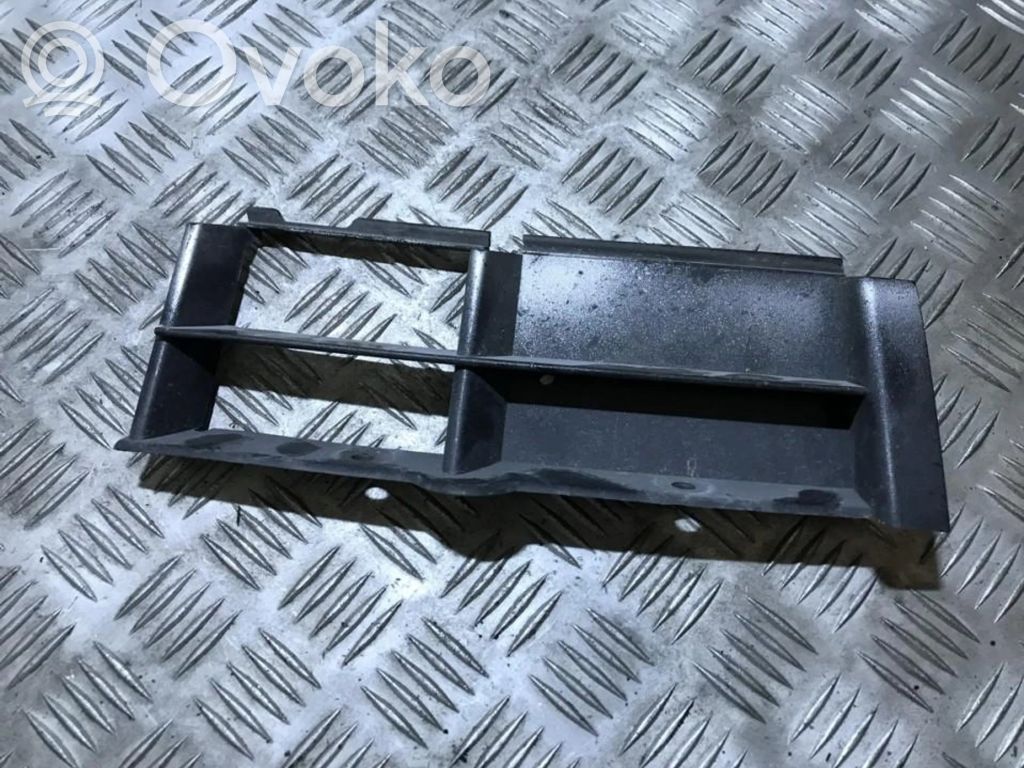 BMW 5 E39 Grilă inferioară bară față 
