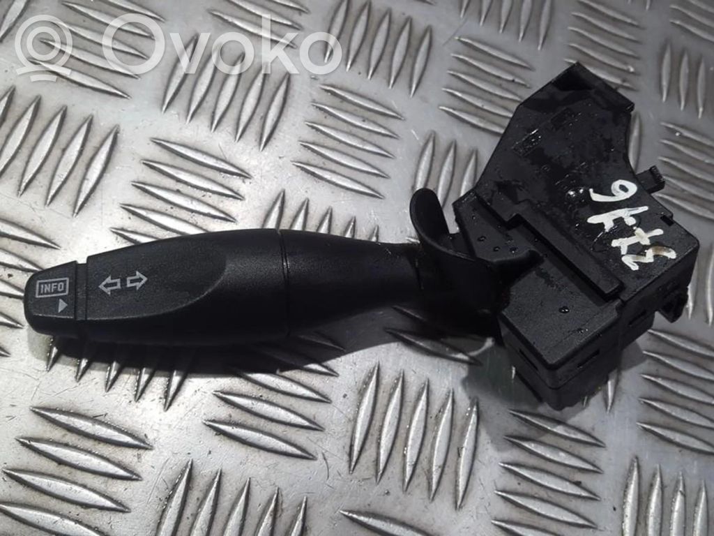 Commodo de clignotant   1S7T13335BD,1S7T13335BD