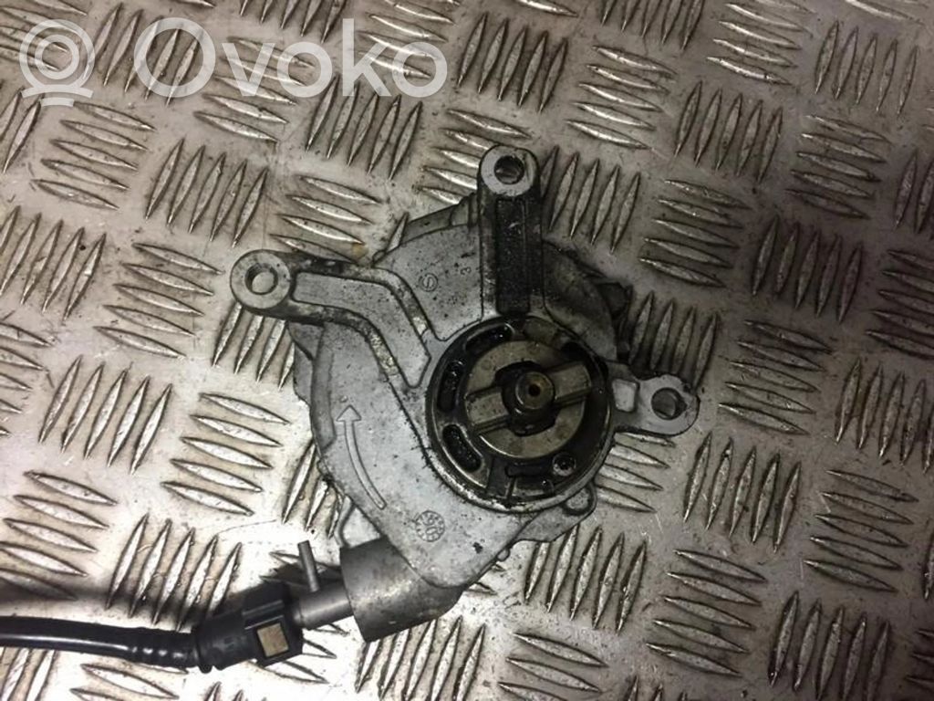 Toyota Avensis T250 Pompă vacuum