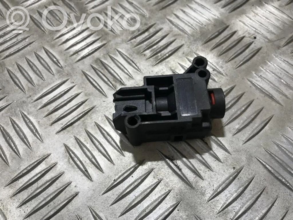 Interruptor de corte de combustible   F2AB9341AA,F2AB9341AA,F2AB9341AA,F2AB9341AA