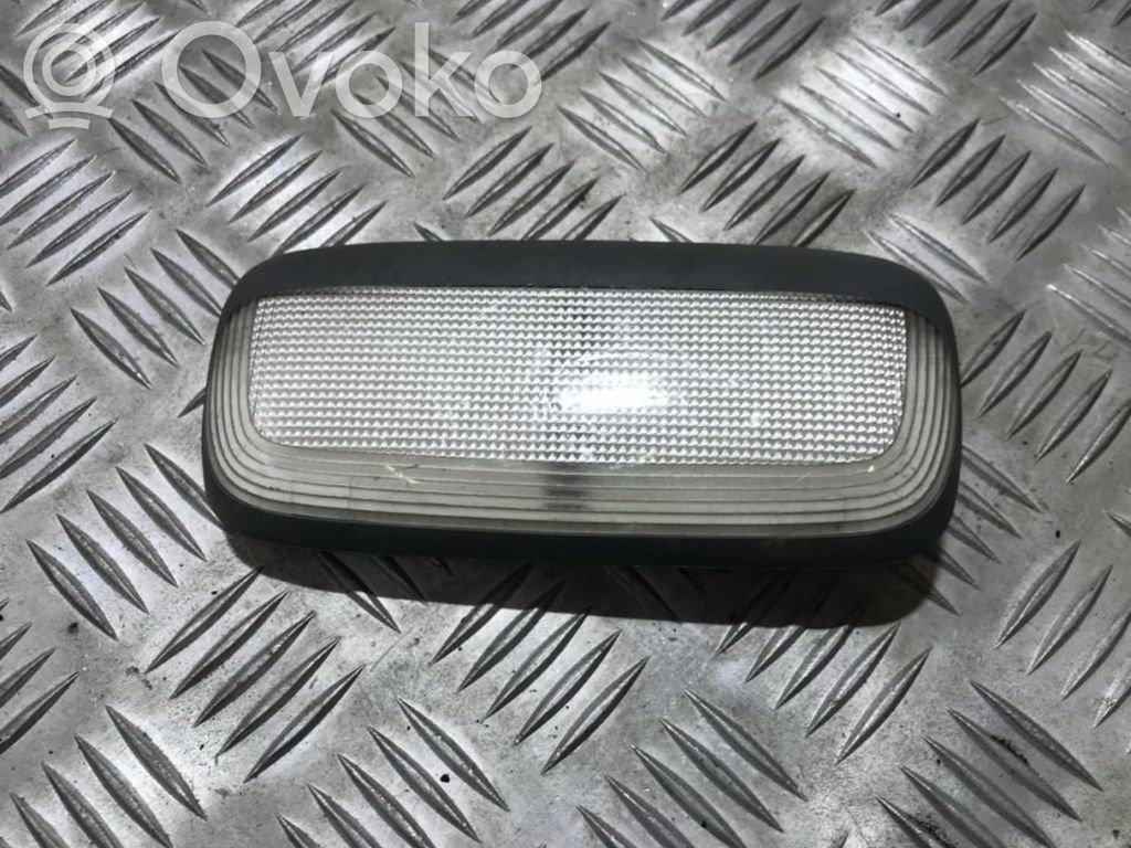 Renault Safrane Lampka podsufitki tylna 