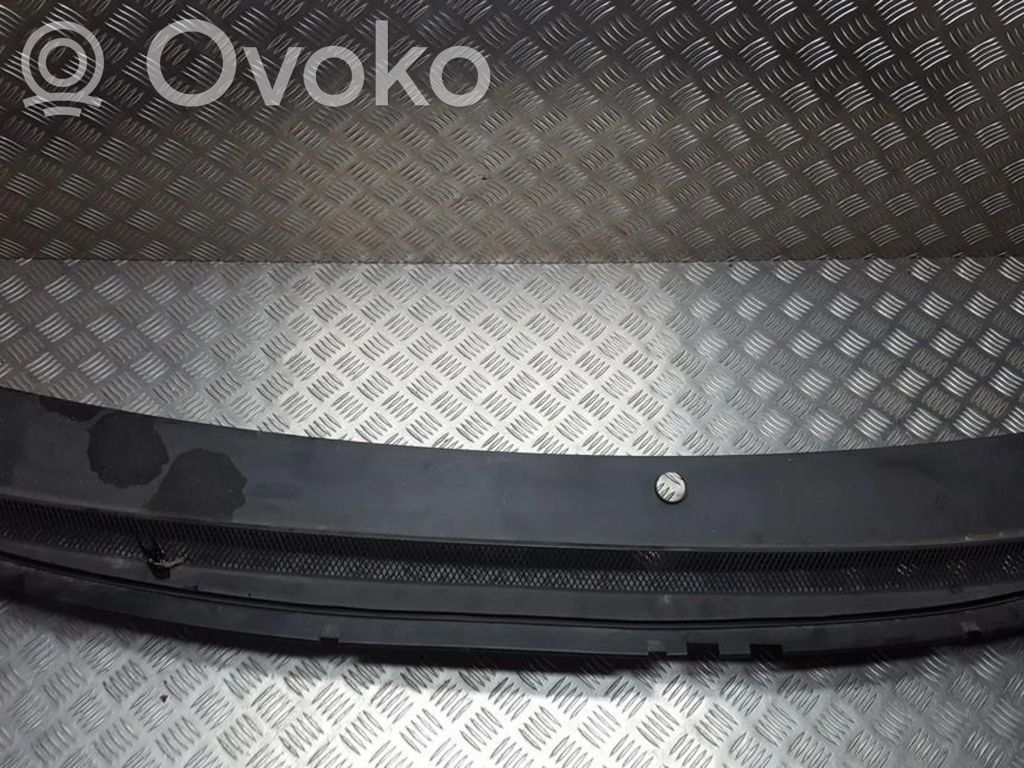 Ford Focus Apărătoare ștergătoare 