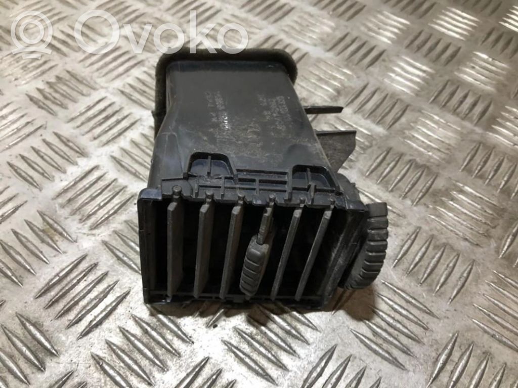 Nissan X-Trail T30 Grilă ventilație centrală 