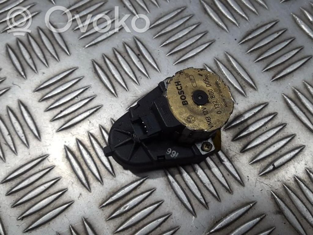 BMW 7 E32 Motor/activador trampilla de calefacción 