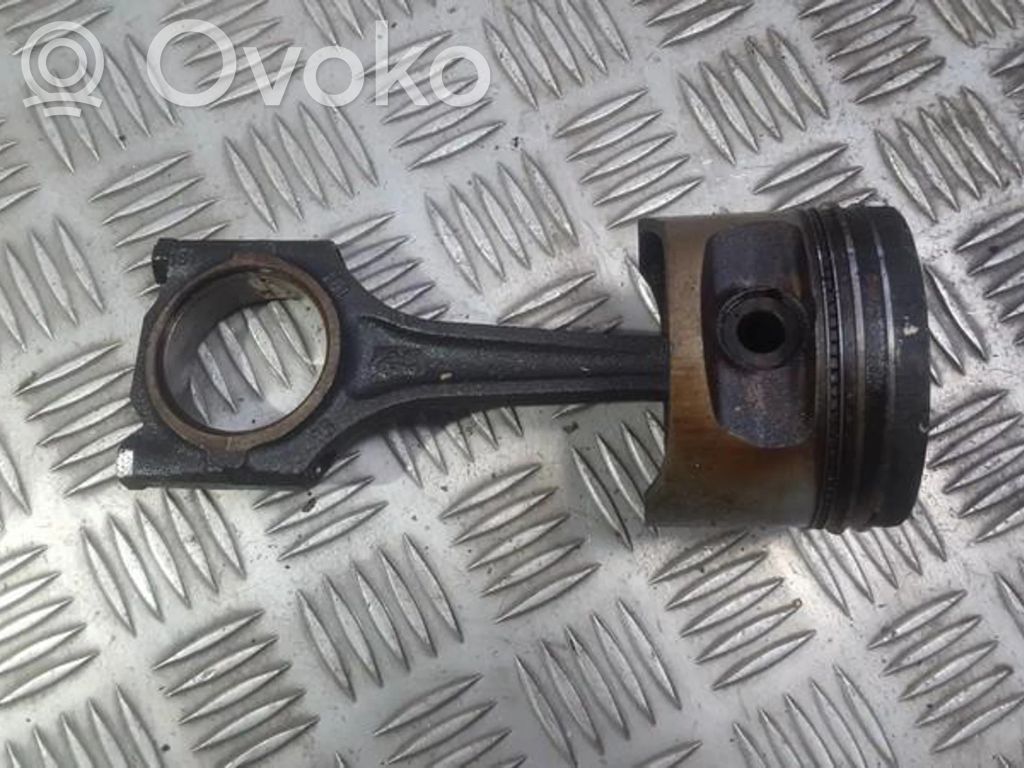 Opel Corsa B Kolben mit Pleuel 