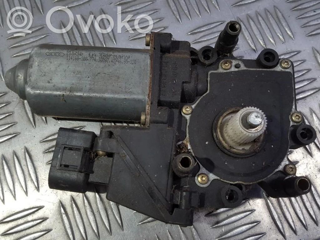Audi A4 S4 B5 8D Silnik regulatora szyby drzwi przednich 