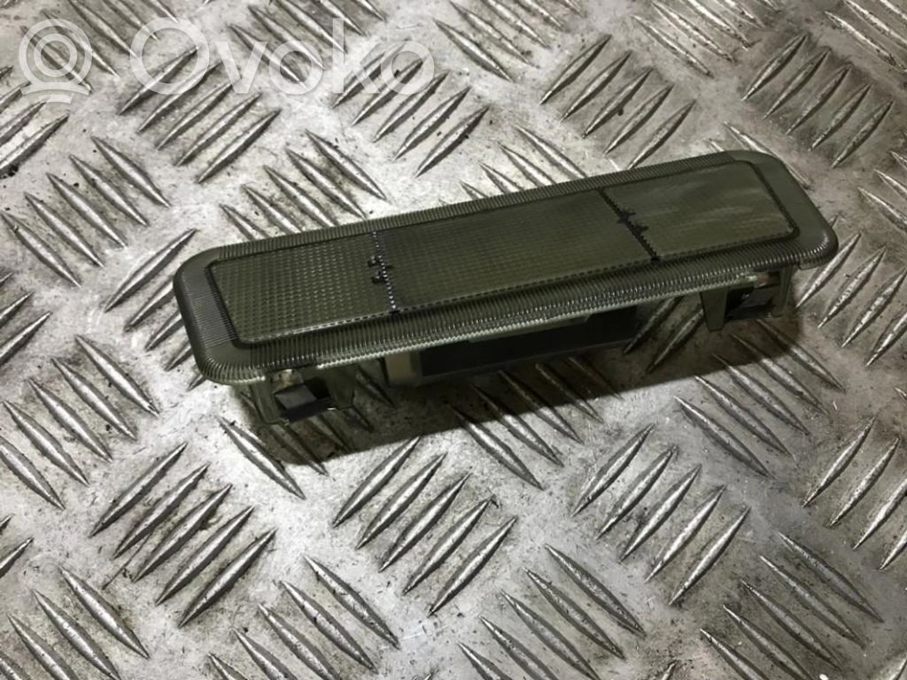 Opel Vectra B Etuistuimen valo