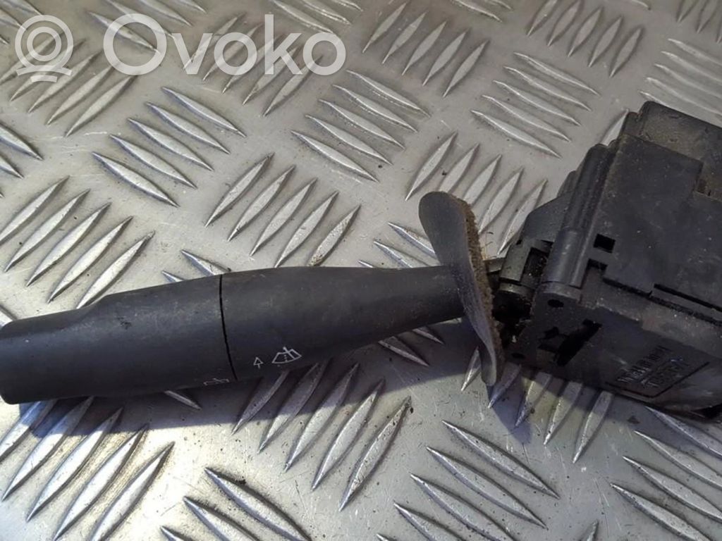 Peugeot 206 Wiper control stalk 