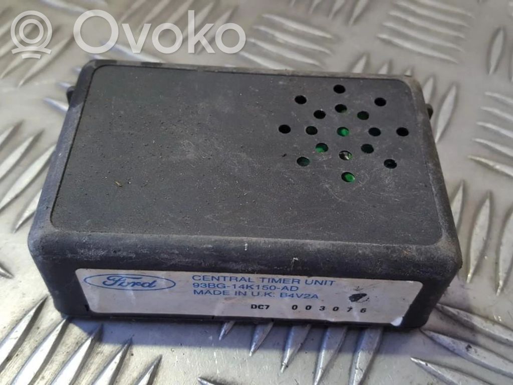 Ford Mondeo MK II Skrzynka bezpieczników / Komplet