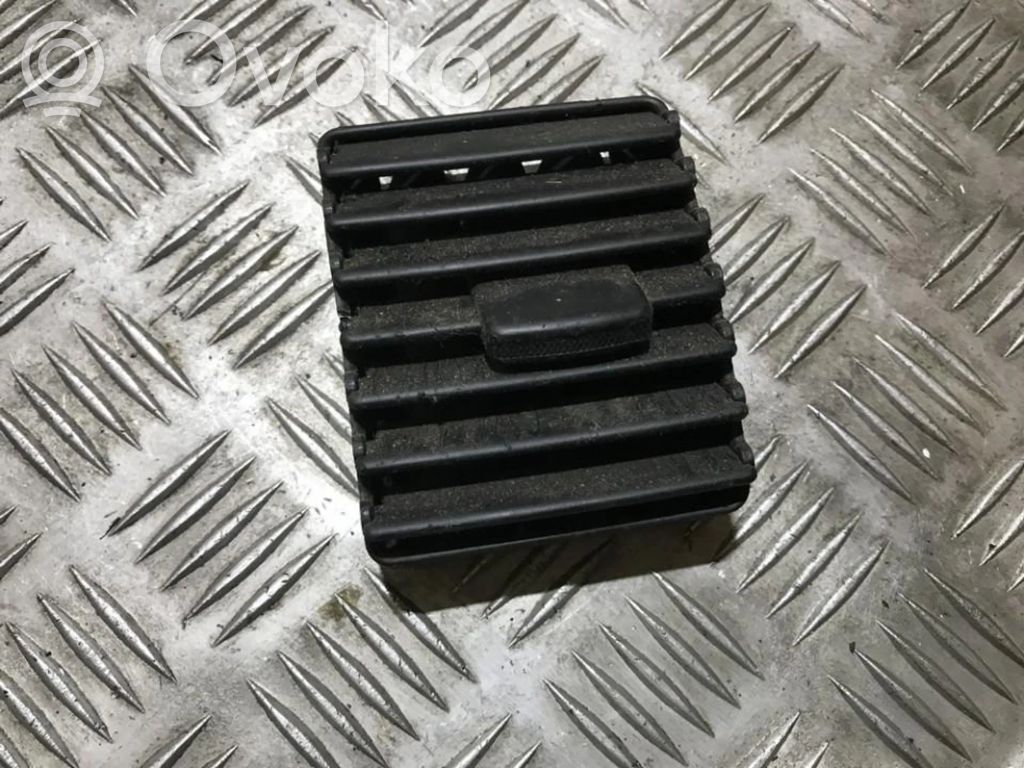 Opel Vectra B Rejilla de ventilación central del panel 
