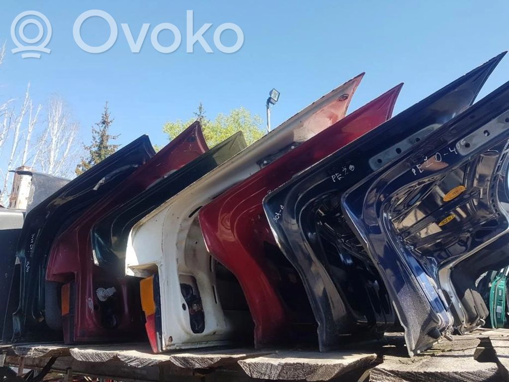 Audi 100 200 5000 C3 Galinis dangtis (bagažinės) 