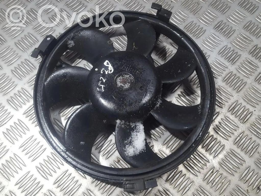 Audi A4 S4 B5 8D Suport ventilator radiator 