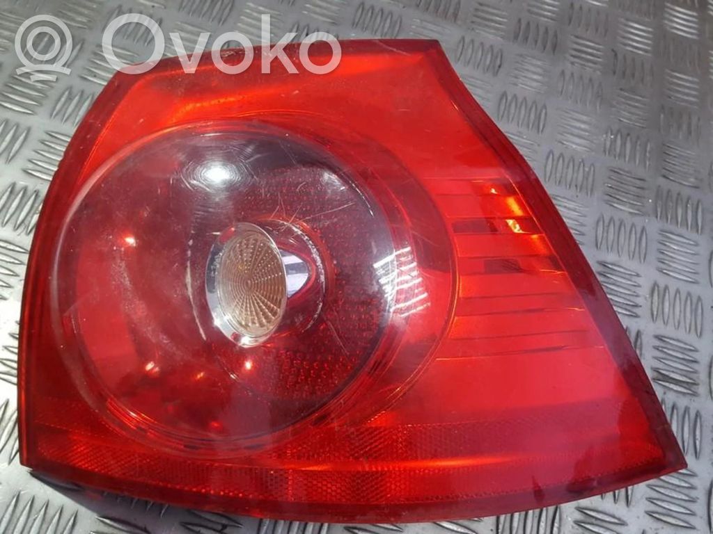 Volkswagen Golf V Lampă spate în caroserie 