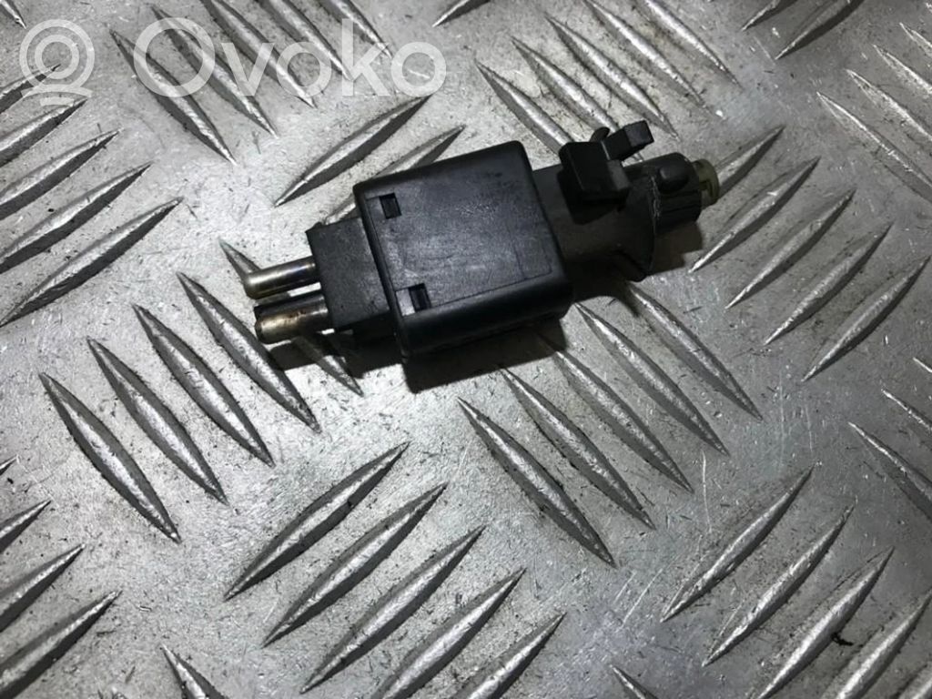 Mercedes-Benz C W202 Interruttore del pedale del freno