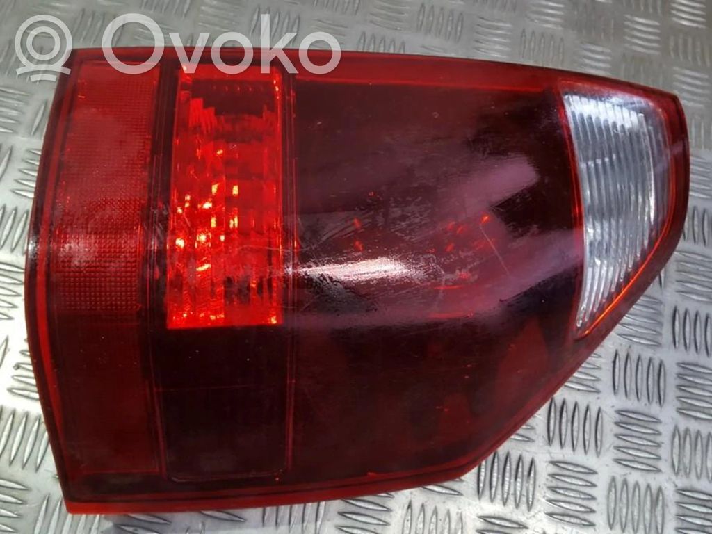 Mitsubishi Pajero Lampa tylna 