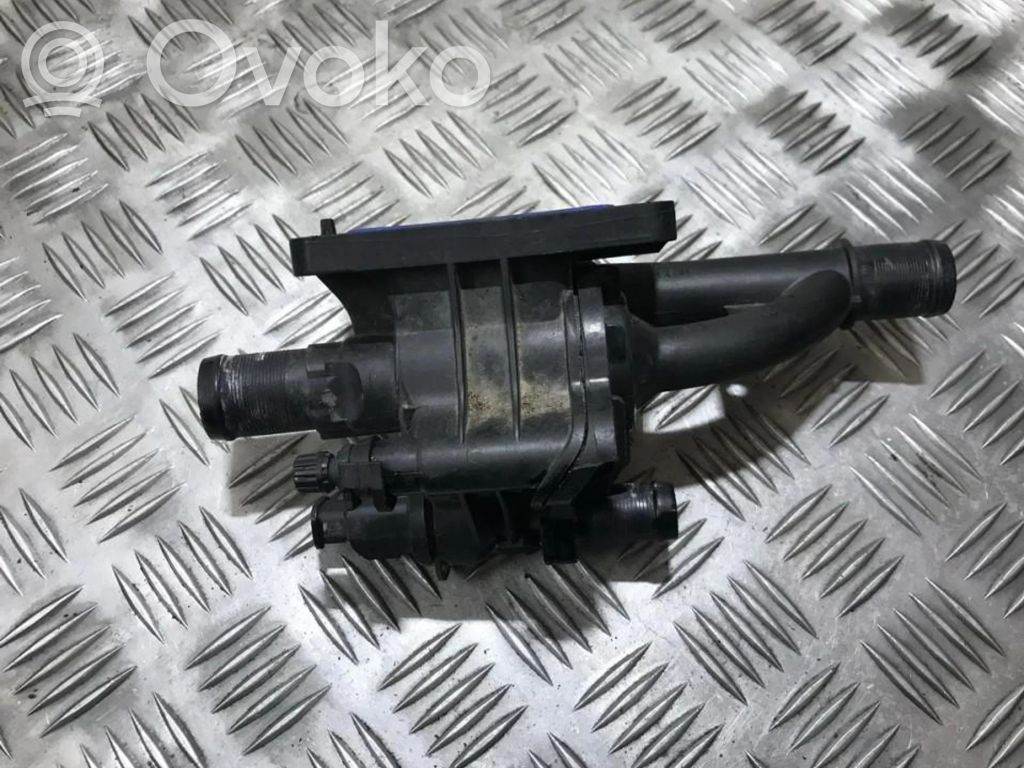 Ford Fiesta Conductă/furtun lichid de răcire motor