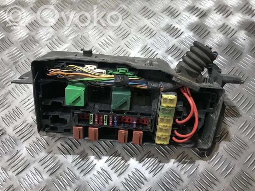 Ford Fiesta Skrzynka bezpieczników / Komplet