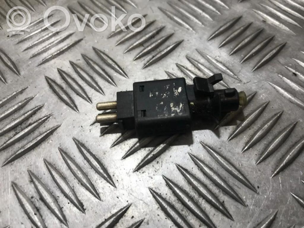 Mercedes-Benz 190 W201 Interruttore del pedale del freno
