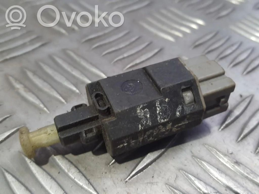 Comutator senzor pedală frână   GA2A66490,GA2A66490
