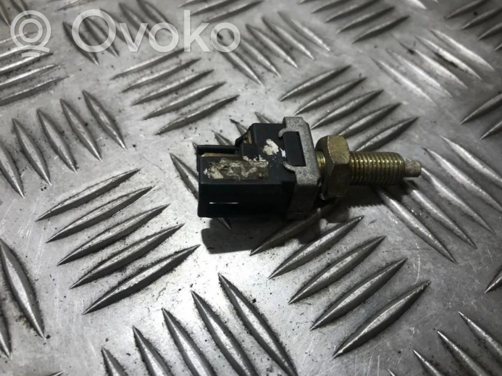 Interruptor sensor del pedal de freno
