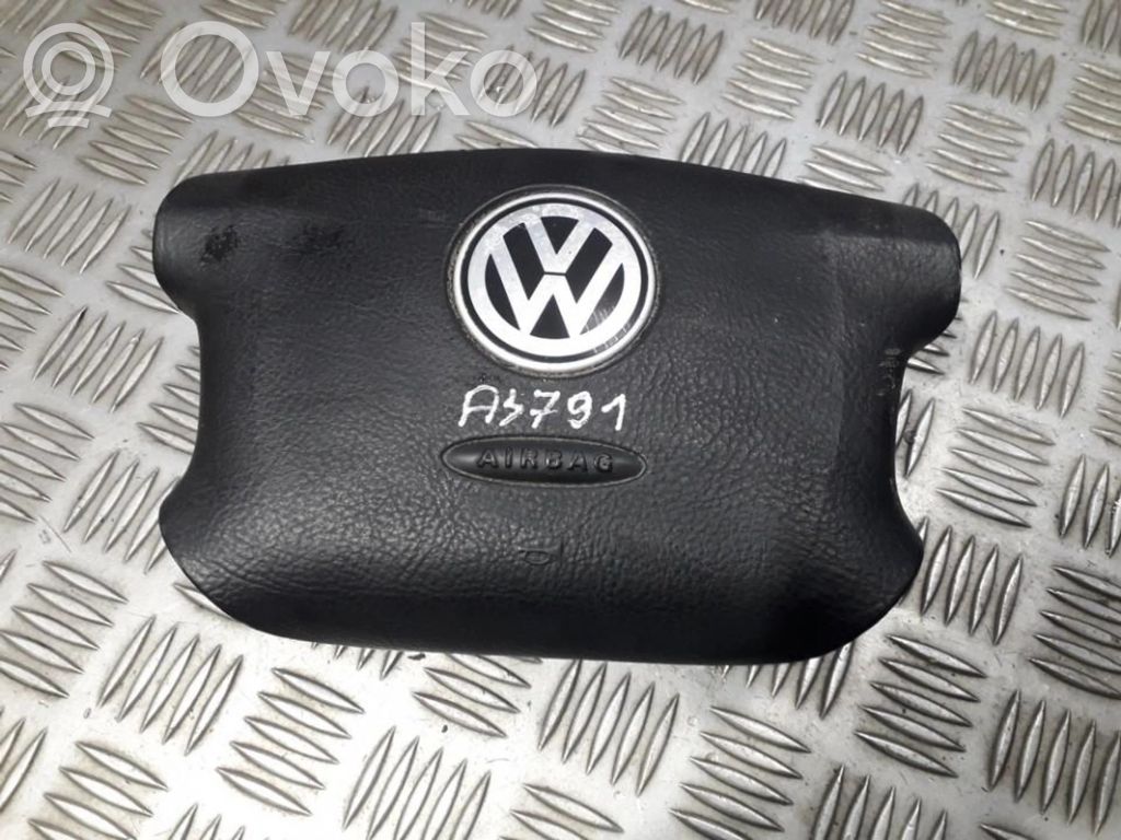 Volkswagen Golf IV Airbag volan