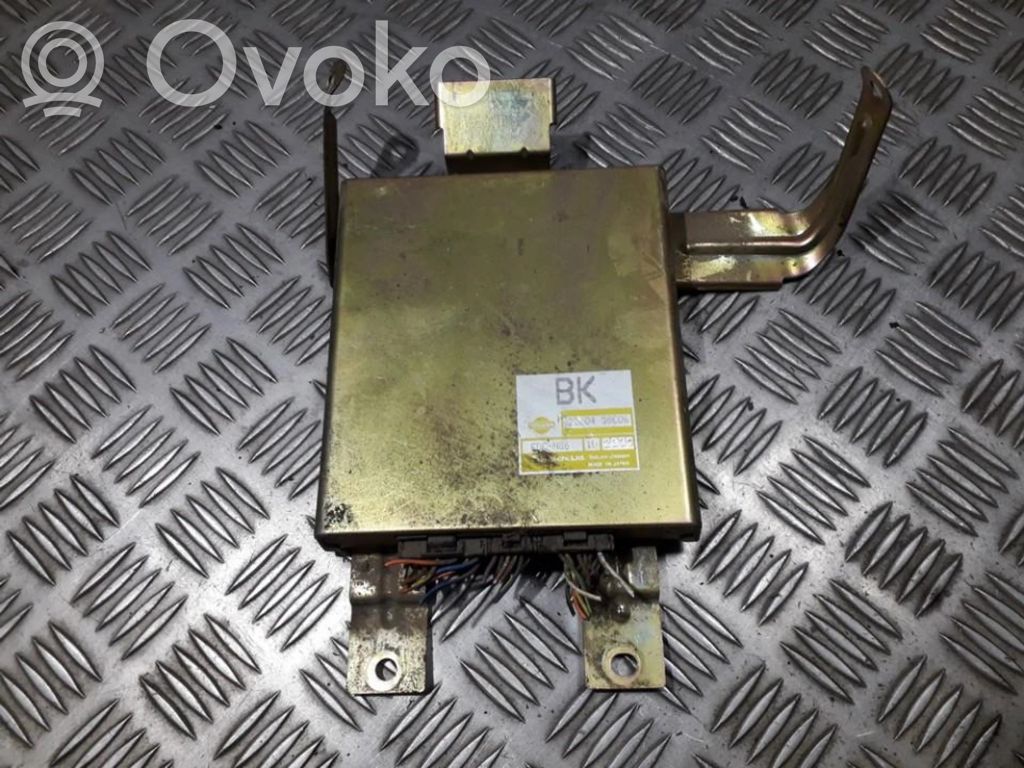 Nissan Sunny Engine control unit/module 