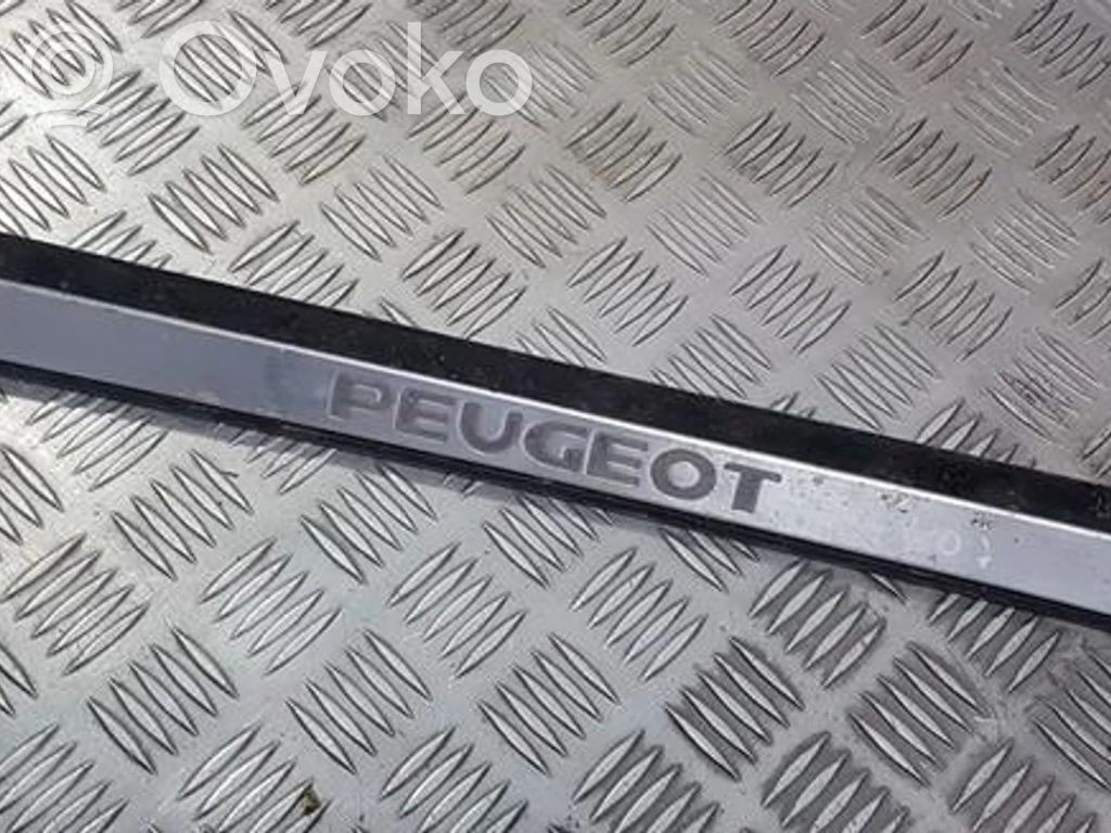 Peugeot 607 Copertura del rivestimento del sottoporta anteriore 