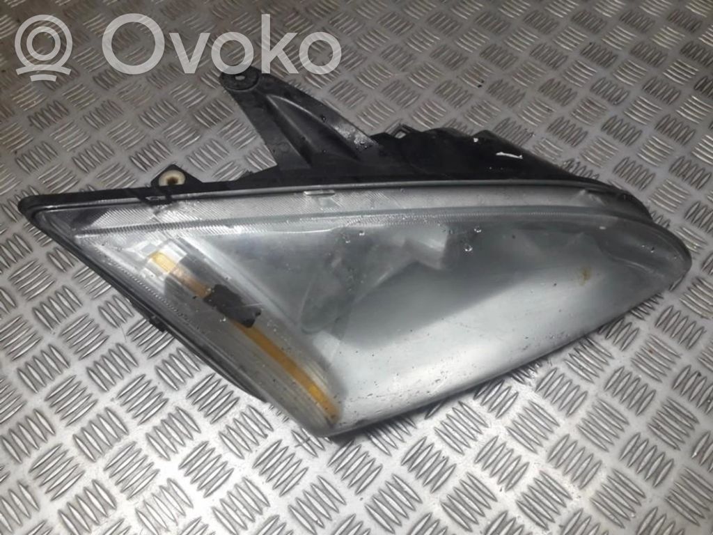 Ford Focus Phare frontale 