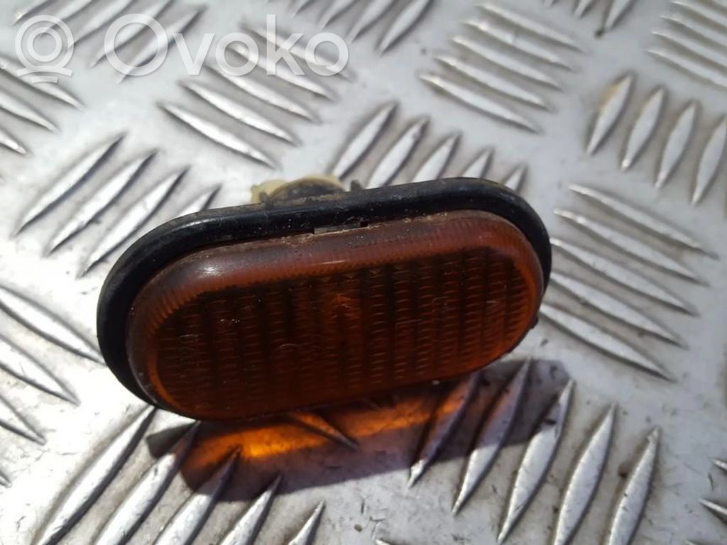 Renault Scenic I Semnalizator bară față 