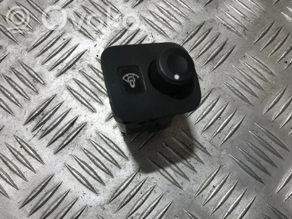 Comutator lumini bord
